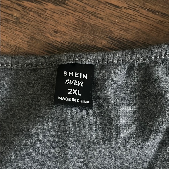 Gray Graphic Tank Top - Picture 3 of 3